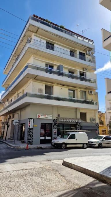 Classic Apartment In Kalamata Exterior foto